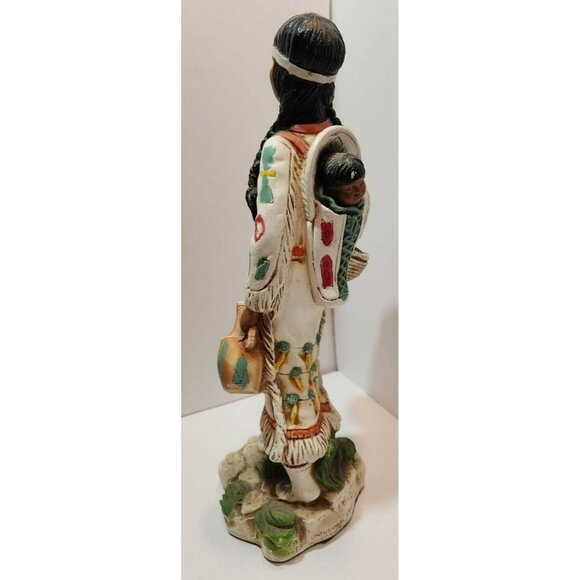 Vtg Universal Statuary Corp Native American Woman w/Baby Signed Kendric 1978 - Picture 4 of 15